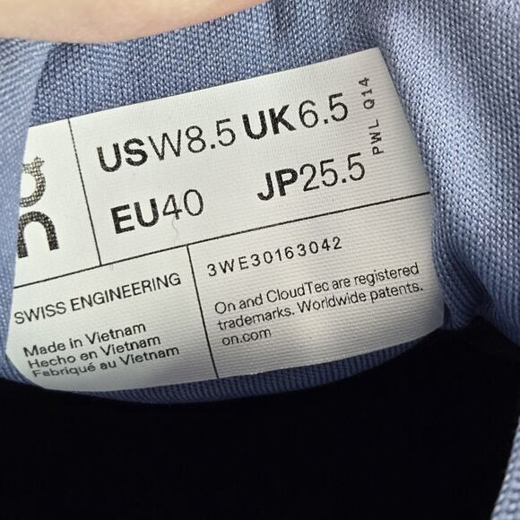 NEW ON Cloudvista 2 Waterproof Womens Size 8.5 Running Shoes Sneakers White Blue - Picture 10 of 12